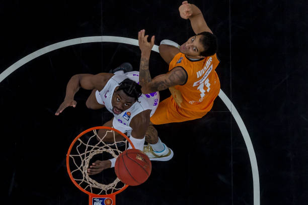 但他的比赛 但他的比赛