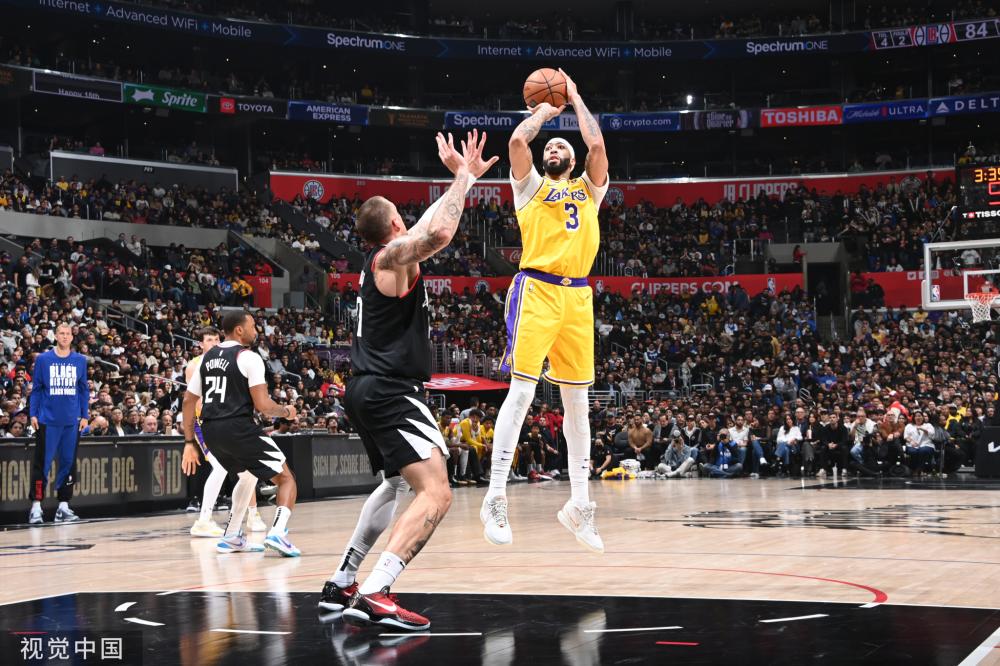 凭借稳健的 凭借稳健的