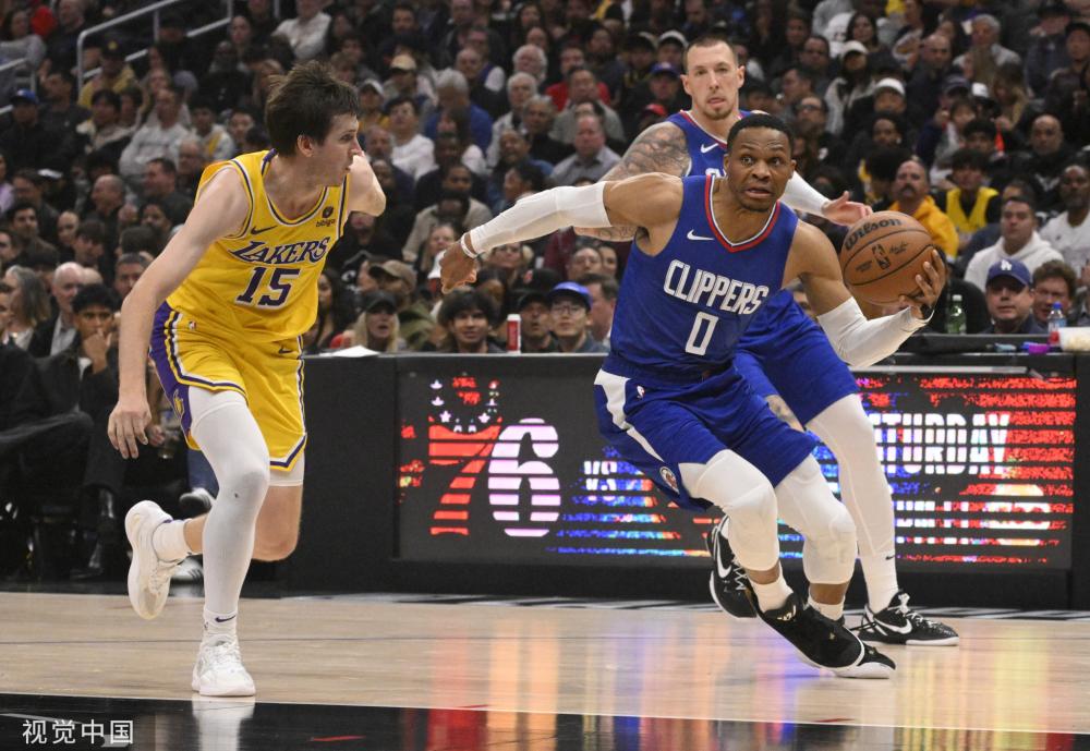 以不同的风 以不同的风